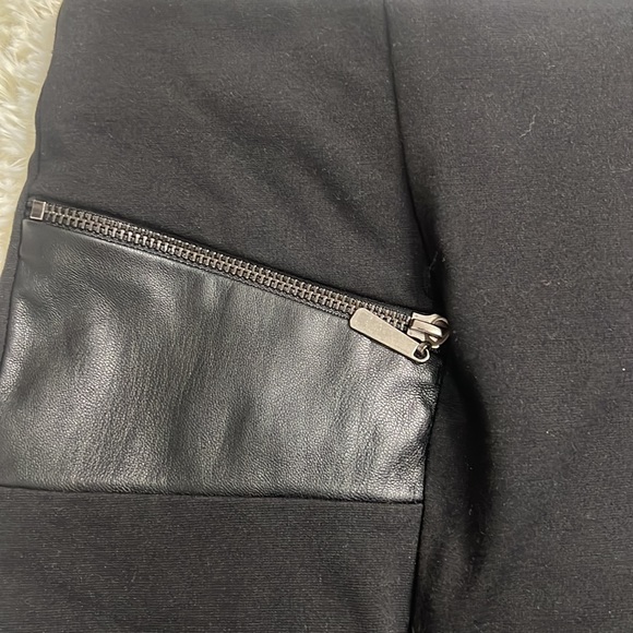 Carmen Marc Valvo Black Pencil Skirt Pleather Pockets | B13 - Picture 4 of 7